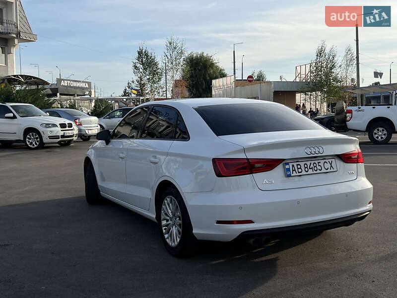 Седан Audi A3 2016 в Виннице