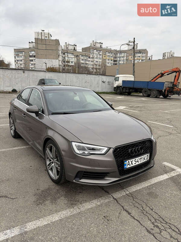 Седан Audi A3 2014 в Києві