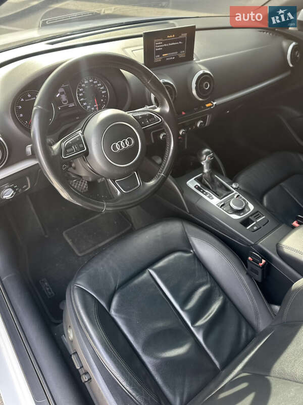 Седан Audi A3 2015 в Запорожье