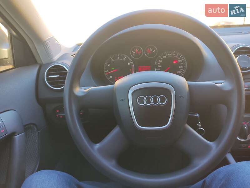 Хэтчбек Audi A3 2004 в Гусятине фото 4 Хэтчбек Audi A3 2004 в Гусятине