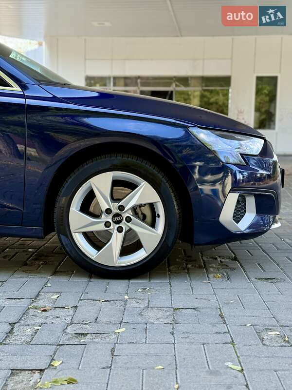 Седан Audi A3 2022 в Дніпрі