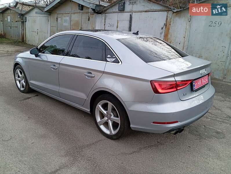 Седан Audi A3 2014 в Києві