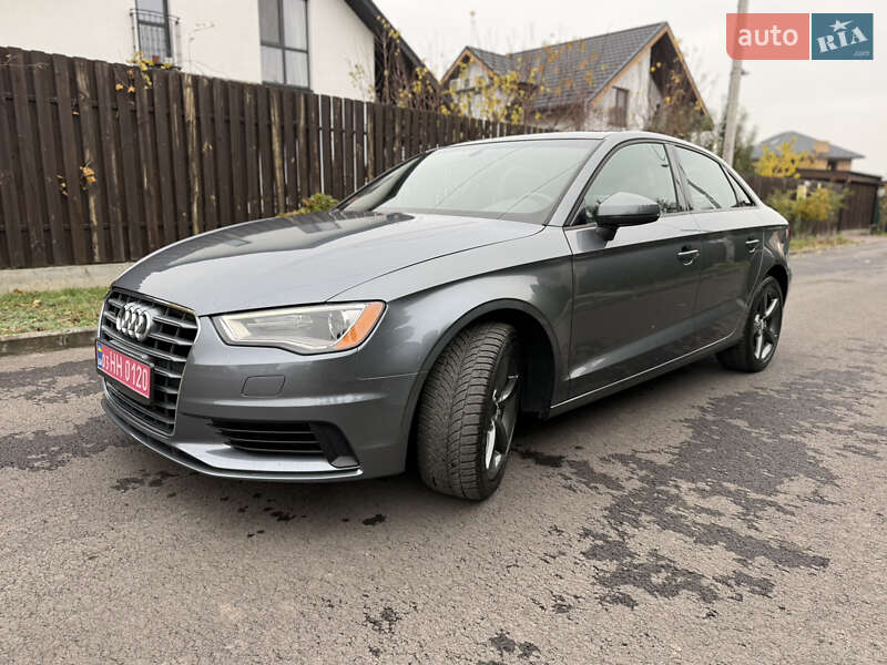 Седан Audi A3 2015 в Киеве