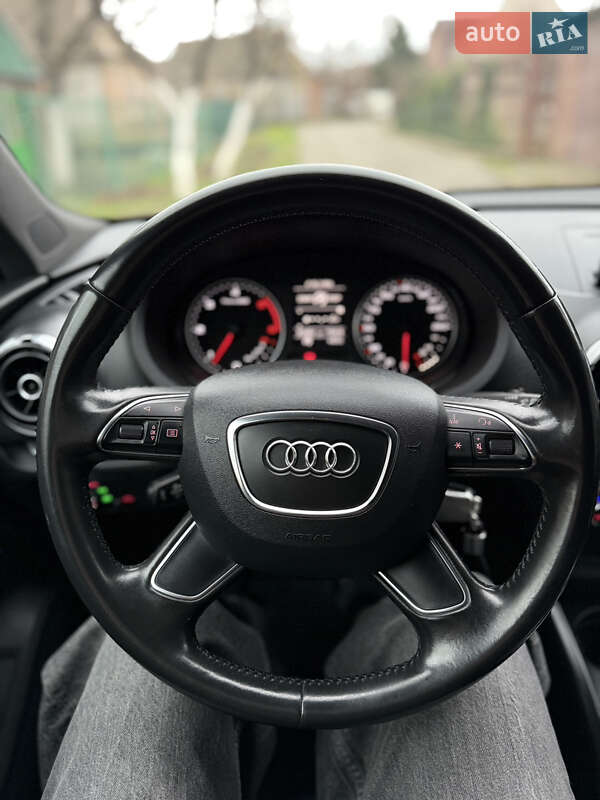Хэтчбек Audi A3 2014 в Кривом Роге
