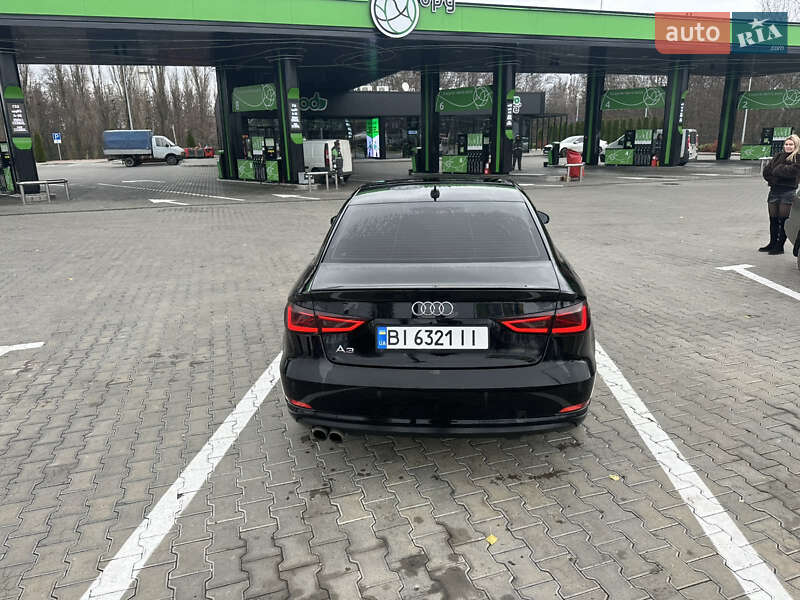 Седан Audi A3 2015 в Кременчуці