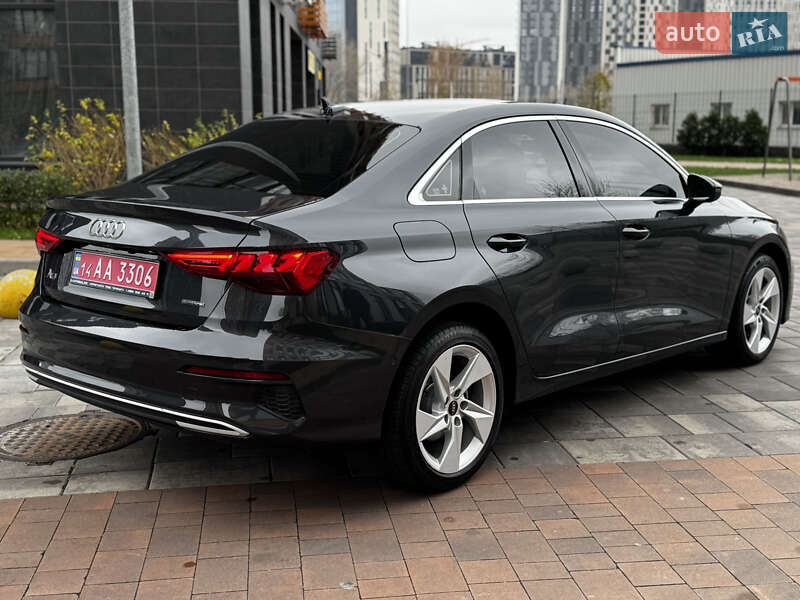 Седан Audi A3 2023 в Киеве