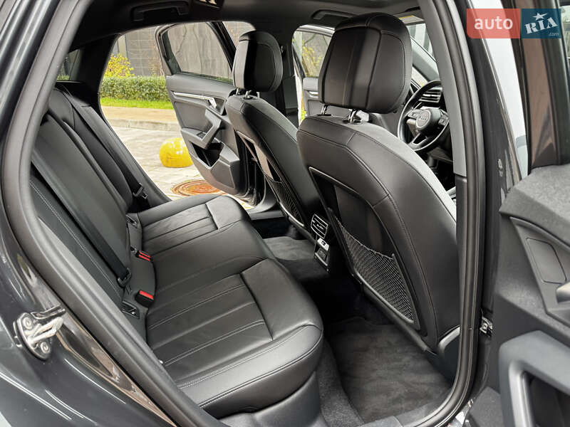 Седан Audi A3 2023 в Киеве