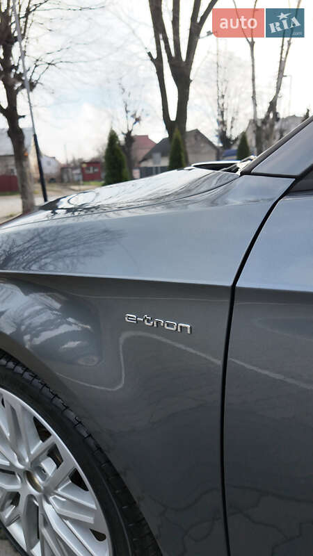 Хэтчбек Audi A3 2018 в Черновцах