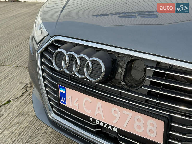 Хэтчбек Audi A3 2018 в Черновцах