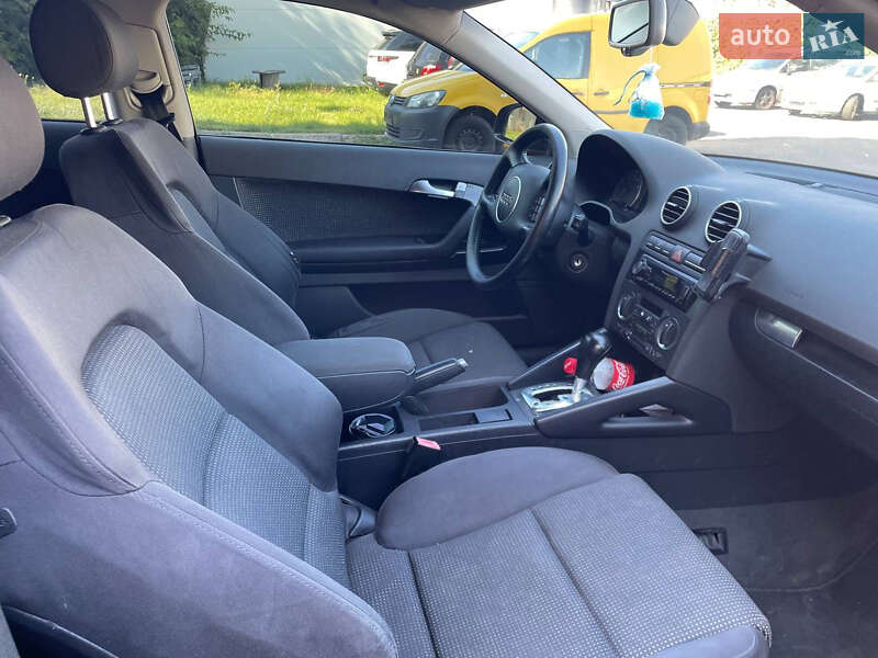Хэтчбек Audi A3 2003 в Нетешине