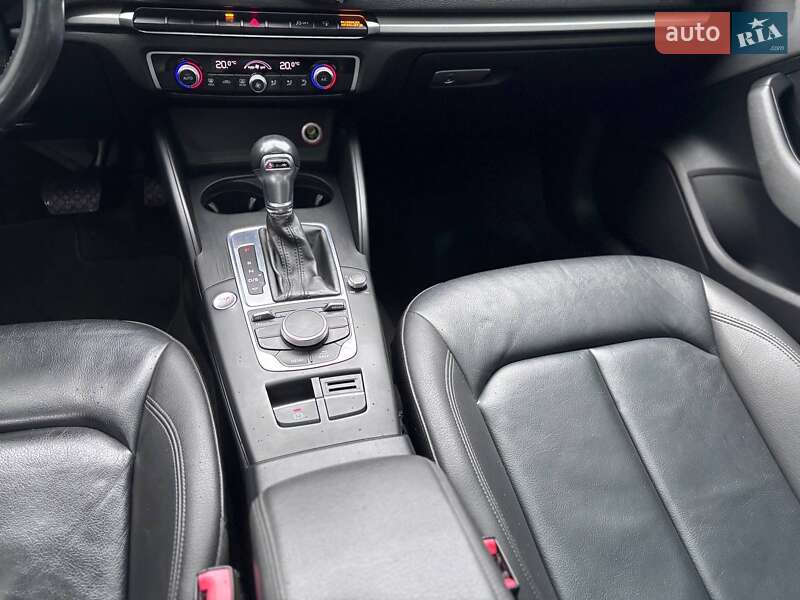 Седан Audi A3 2015 в Коломые