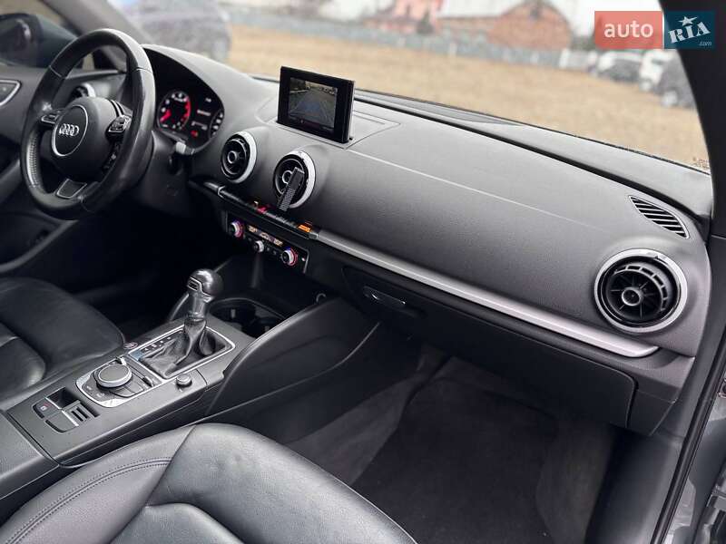 Седан Audi A3 2015 в Коломые