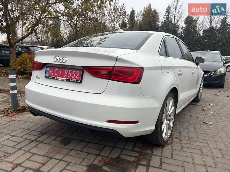Седан Audi A3 2014 в Львові