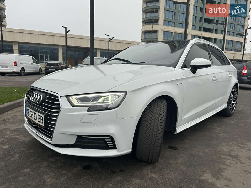 Хэтчбек Audi A3 2017 в Днепре фото 4 Хэтчбек Audi A3 2017 в Днепре
