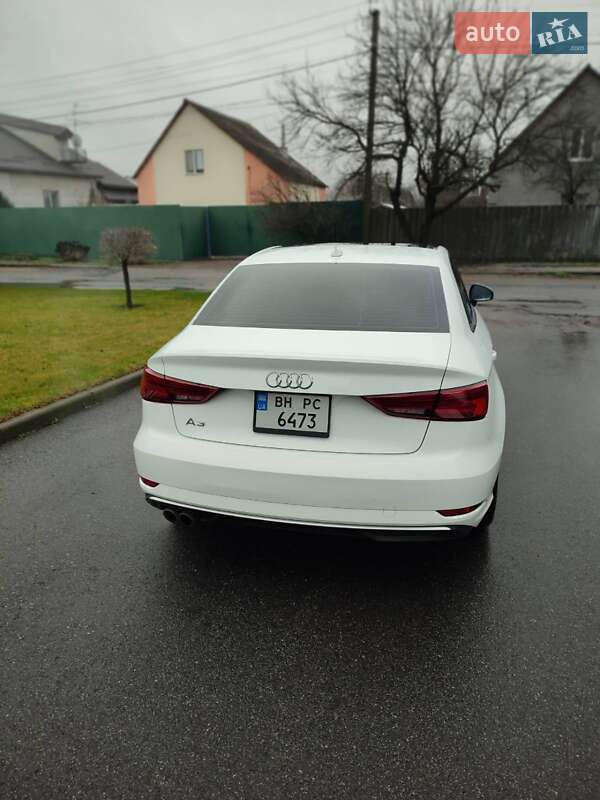 Седан Audi A3 2017 в Харкові
