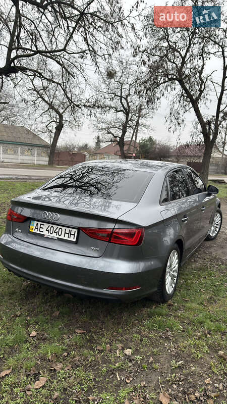 Седан Audi A3 2016 в Новомосковске