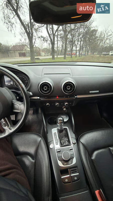 Седан Audi A3 2016 в Новомосковске