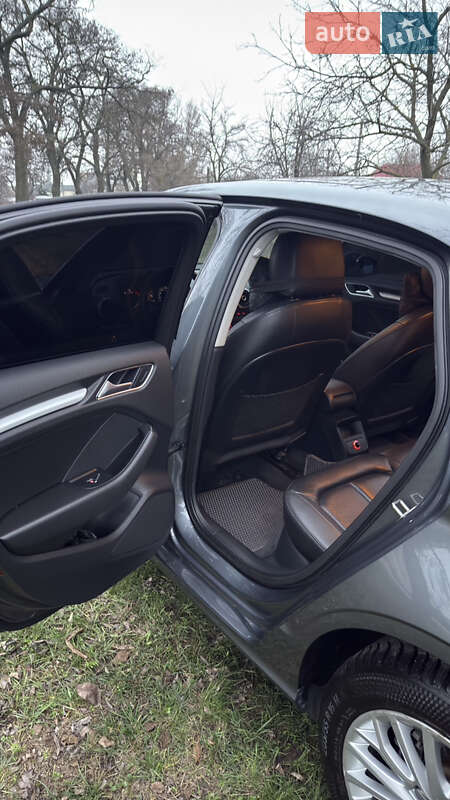 Седан Audi A3 2016 в Новомосковске