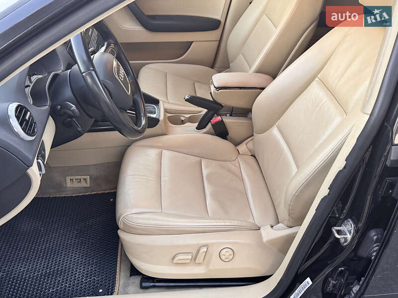 Хэтчбек Audi A3 2011 в Смеле