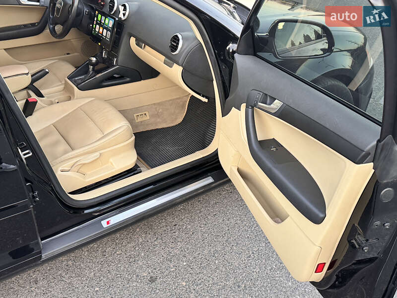 Хэтчбек Audi A3 2011 в Смеле