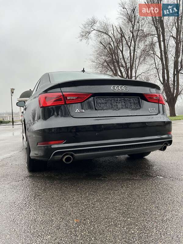 Седан Audi A3 2016 в Кривом Роге