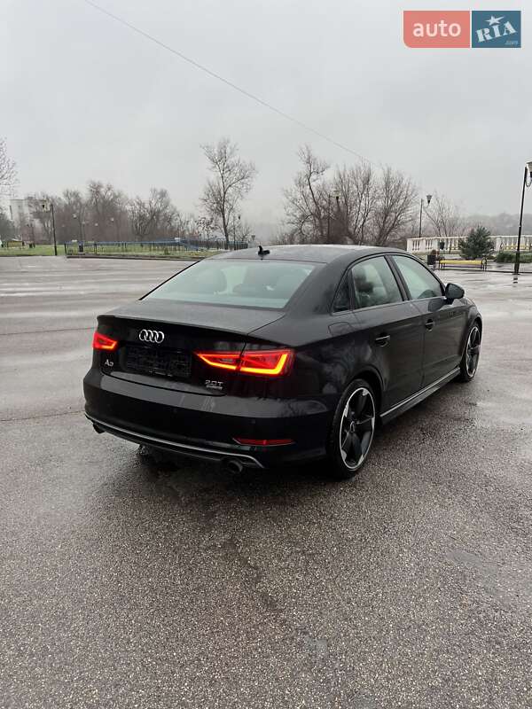 Седан Audi A3 2016 в Кривом Роге
