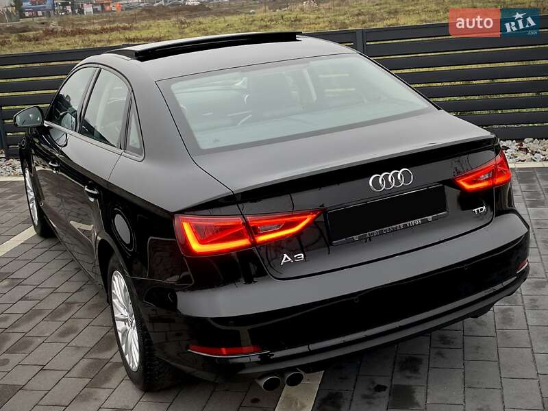 Седан Audi A3 2016 в Мукачево