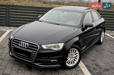 Седан Audi A3 2016 в Мукачевому