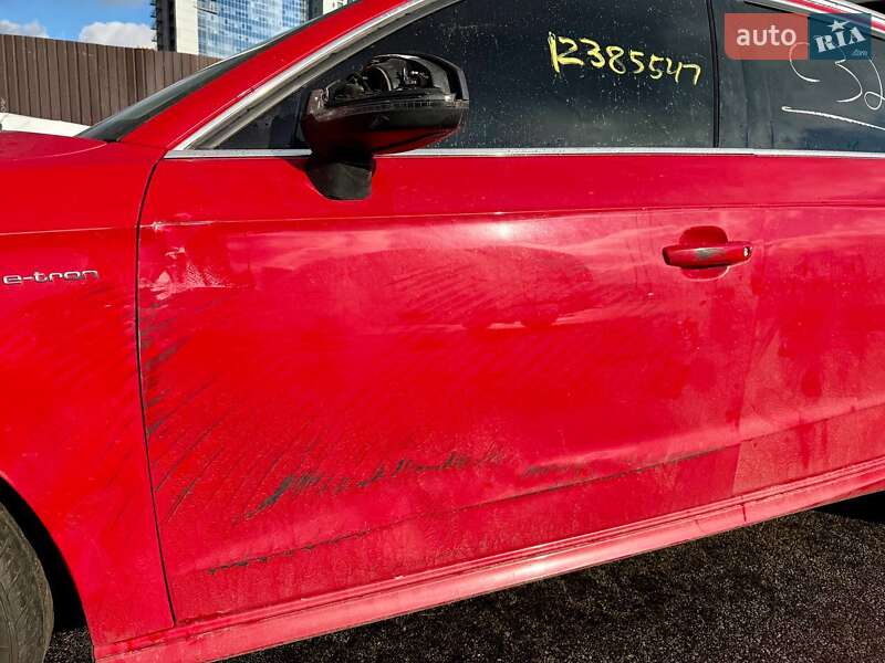 Хэтчбек Audi A3 2018 в Киеве