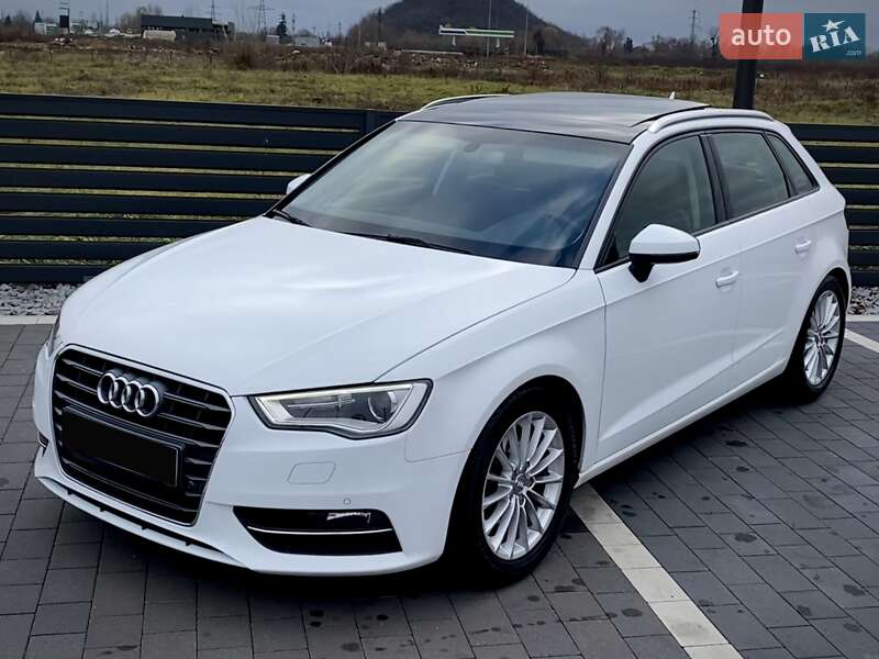 Хэтчбек Audi A3 2016 в Мукачево