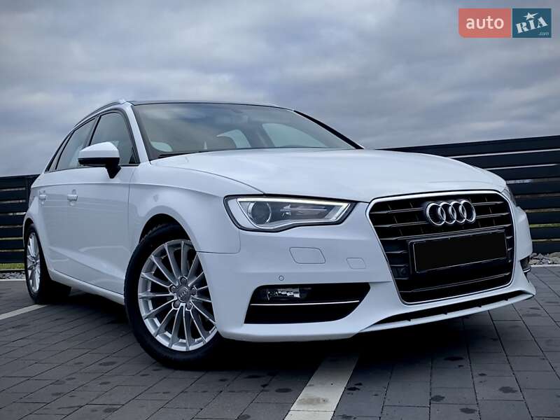 Хэтчбек Audi A3 2016 в Мукачево