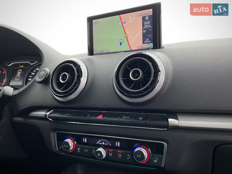 Хэтчбек Audi A3 2016 в Мукачево