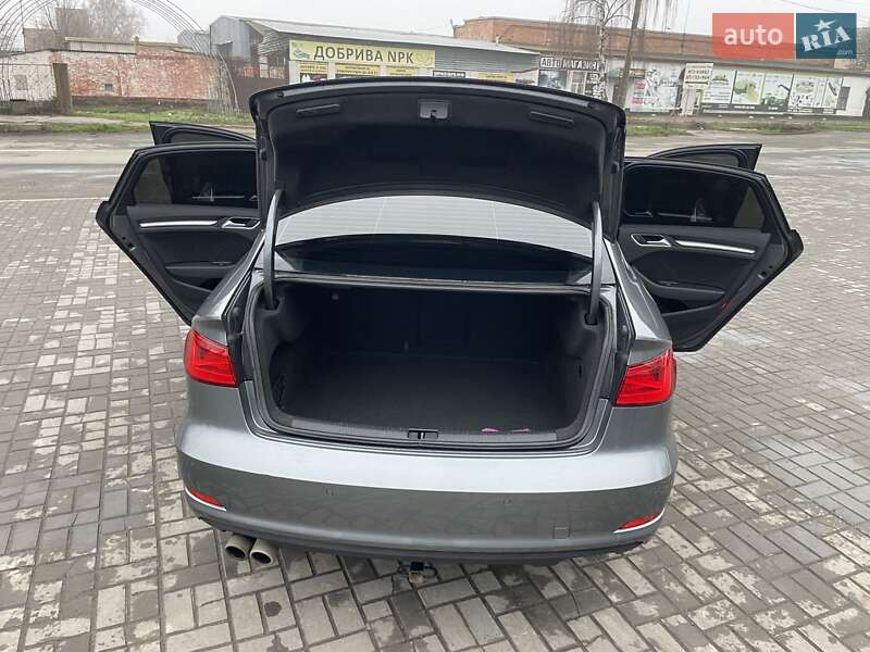 Седан Audi A3 2014 в Умани