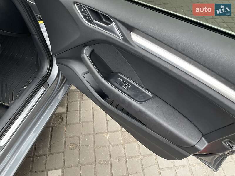 Седан Audi A3 2014 в Умани