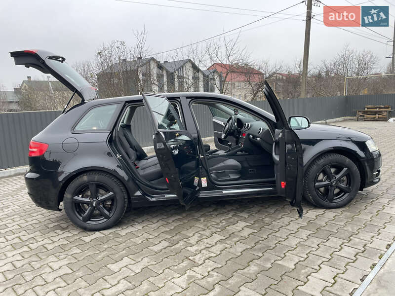 Хэтчбек Audi A3 2011 в Львове фото 50 Хэтчбек Audi A3 2011 в Львове