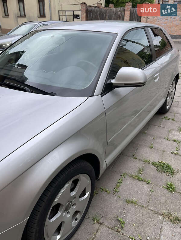 Хэтчбек Audi A3 2008 в Луцке