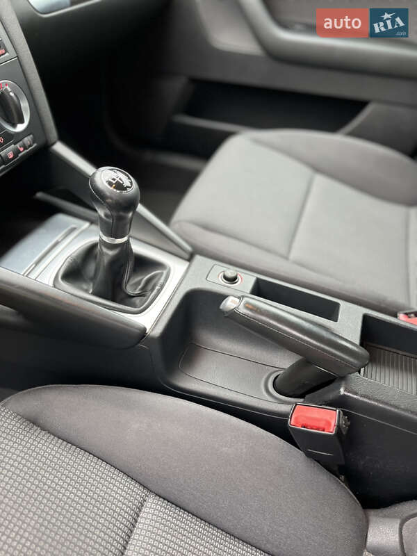 Хэтчбек Audi A3 2007 в Костополе фото 22 Хэтчбек Audi A3 2007 в Костополе