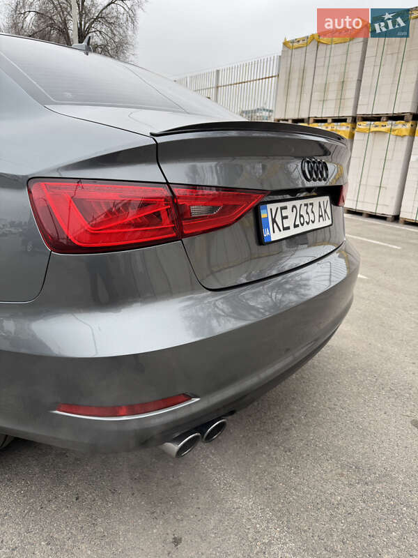 Седан Audi A3 2014 в Днепре