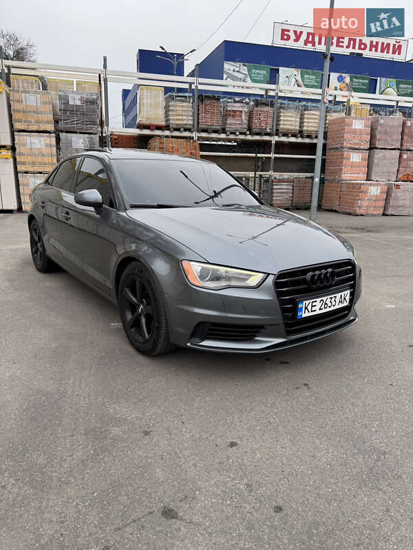 Седан Audi A3 2014 в Днепре