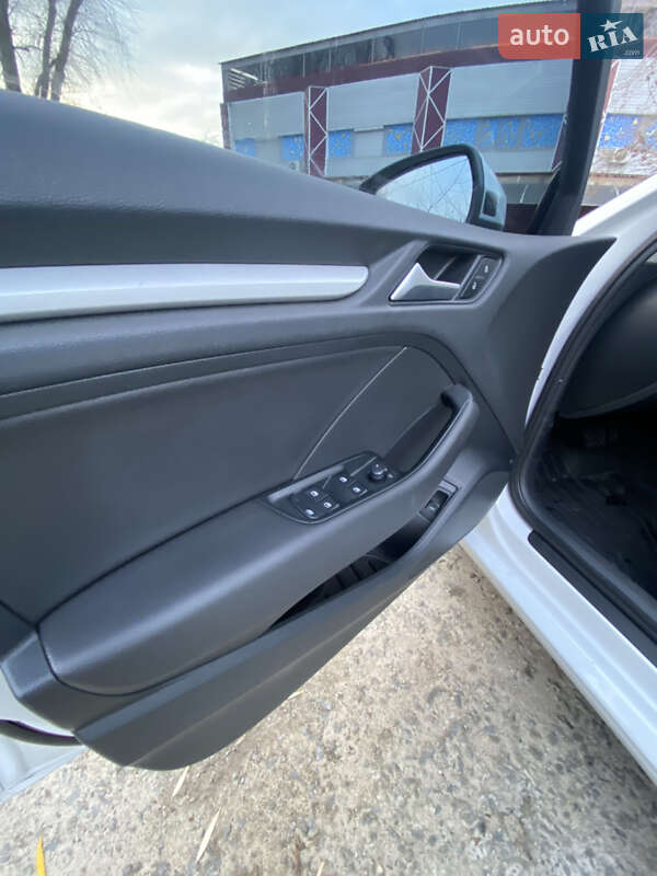 Седан Audi A3 2014 в Києві фото 20 Седан Audi A3 2014 в Києві