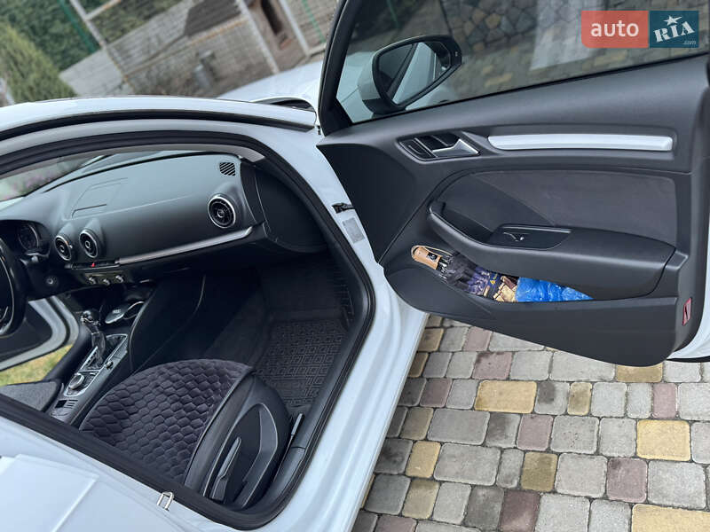 Хэтчбек Audi A3 2016 в Белой Церкви