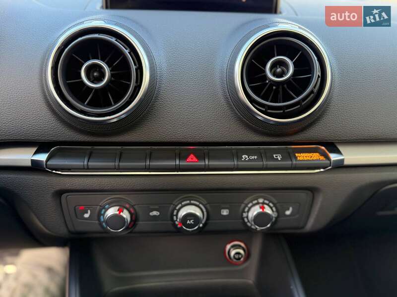 Седан Audi A3 2015 в Киеве фото 21 Седан Audi A3 2015 в Киеве