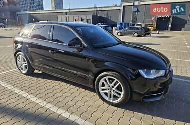 Хэтчбек Audi A3 2014 в Киеве