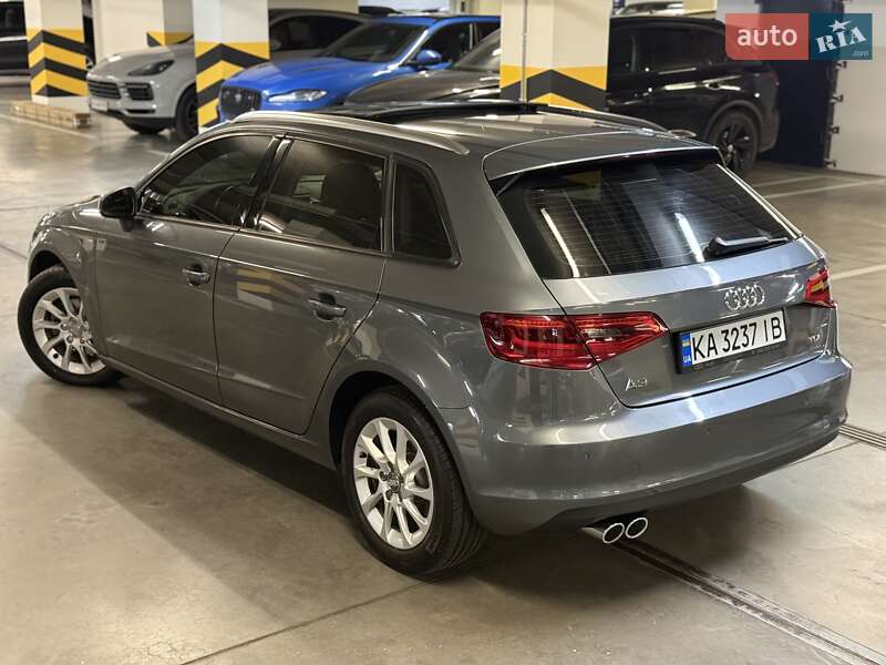 Хэтчбек Audi A3 2016 в Киеве