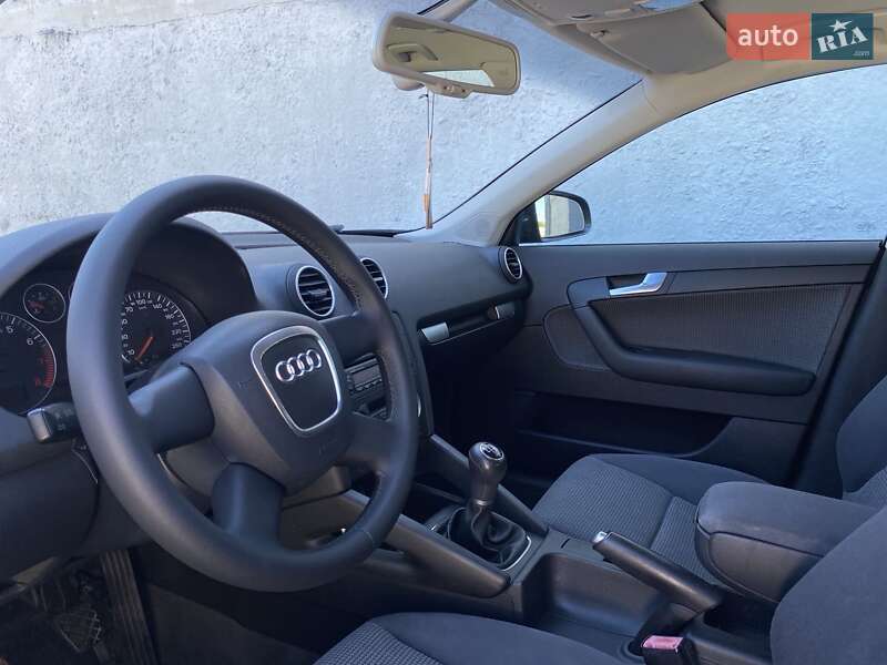 Хэтчбек Audi A3 2005 в Вознесенске фото 8 Хэтчбек Audi A3 2005 в Вознесенске