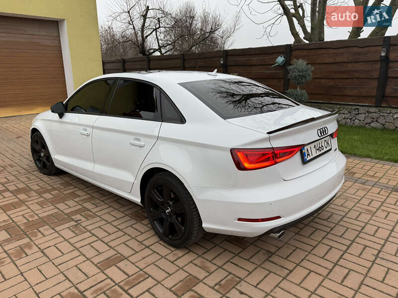 Седан Audi A3 2015 в Киеве