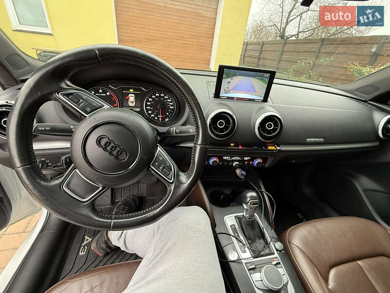 Седан Audi A3 2015 в Киеве