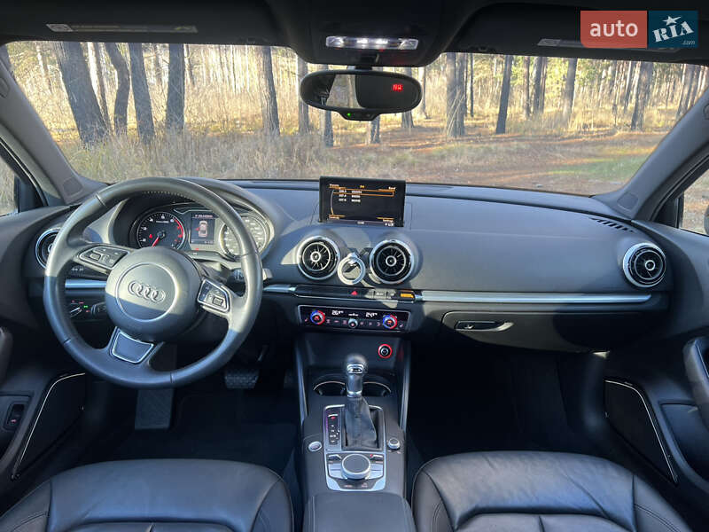 Седан Audi A3 2014 в Киеве