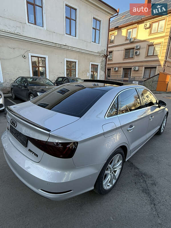 Седан Audi A3 2013 в Ивано-Франковске