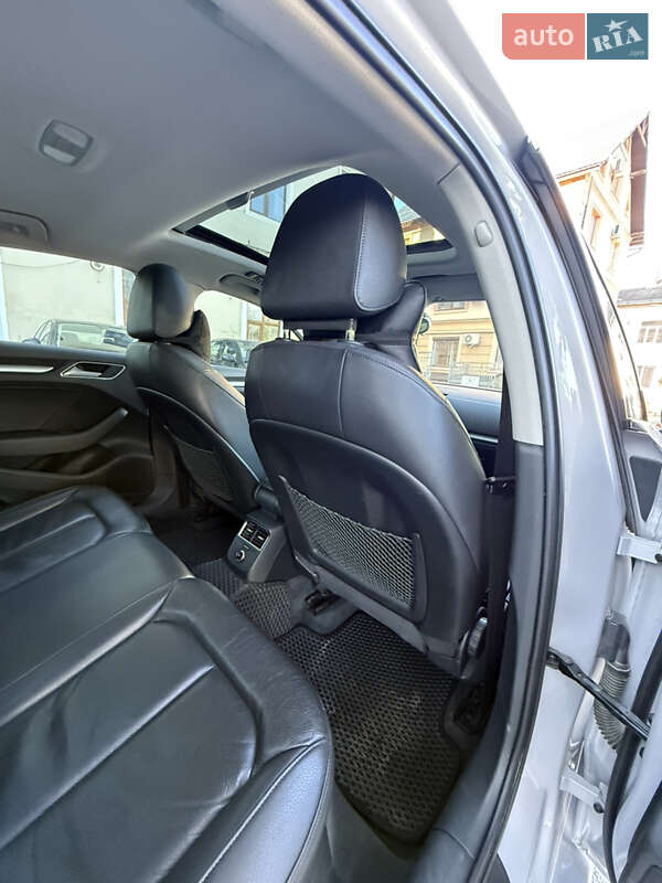 Седан Audi A3 2013 в Ивано-Франковске